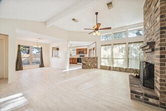 1119 Downing Cir in League City, TX - Building Photo - Building Photo