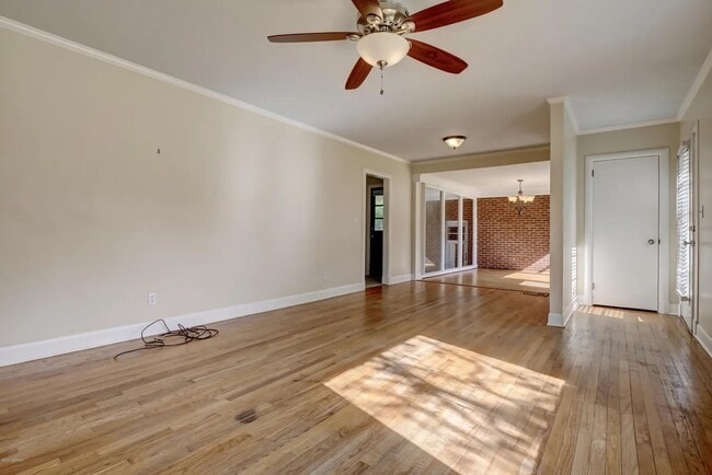 211 Oak Leaf Dr in Wilmington, NC - Building Photo - Building Photo