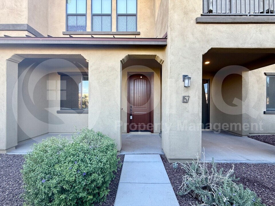 3900 E Baseline Rd in Phoenix, AZ - Building Photo