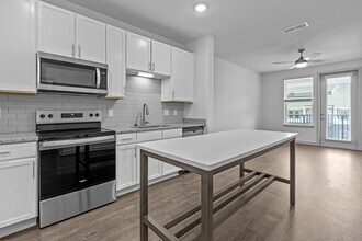 NOVO New Hampstead in Bloomingdale, GA - Building Photo - Building Photo