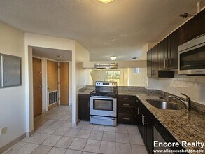 150 North Beacon St, Unit 150 North Beacon Street in Boston, MA - Building Photo - Building Photo