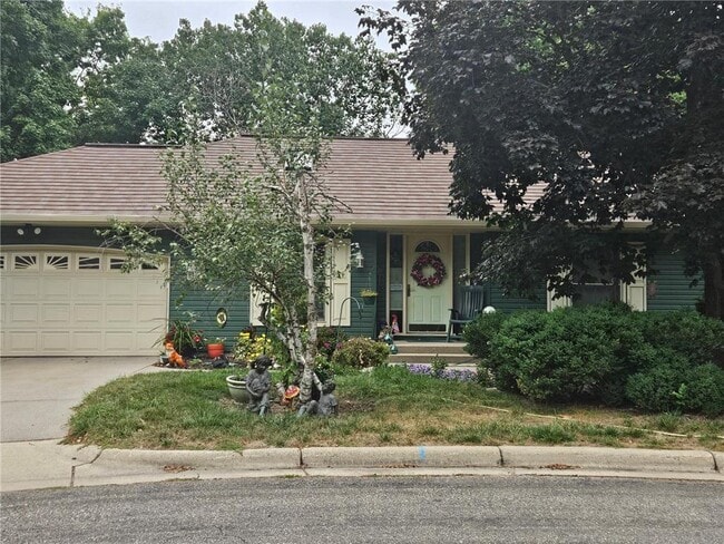 property at 608 Chateau Cir