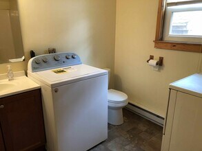 711 Main St in Amherst, MA - Building Photo - Building Photo