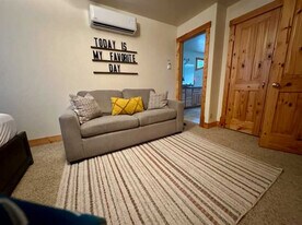 816 Reedy Ln in Mccall, ID - Building Photo