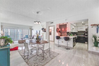 1985 S Ocean Dr, Unit PHD in Hallandale Beach, FL - Building Photo - Building Photo