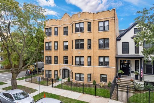 4855 N Seeley Ave, Unit 3 in Chicago, IL - Building Photo