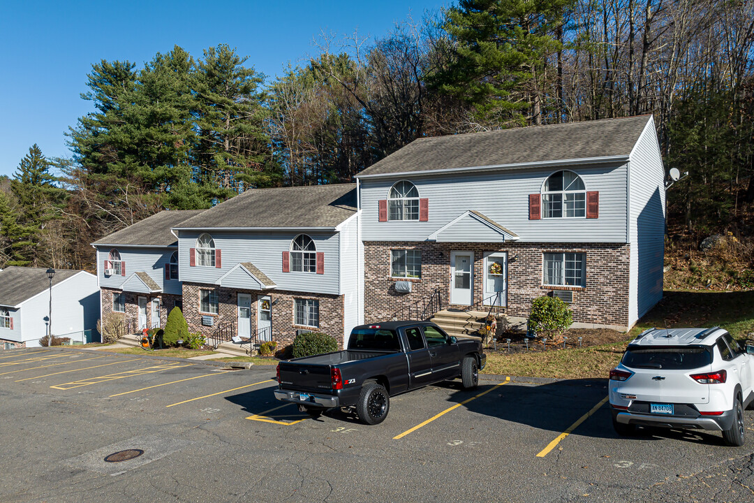 Eagle Creek in Thomaston, CT - Building Photo