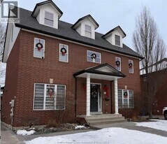 1165 MONTY in Lasalle, ON - Building Photo