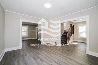 2110 North North Street in Peoria, IL - Foto de edificio - Building Photo