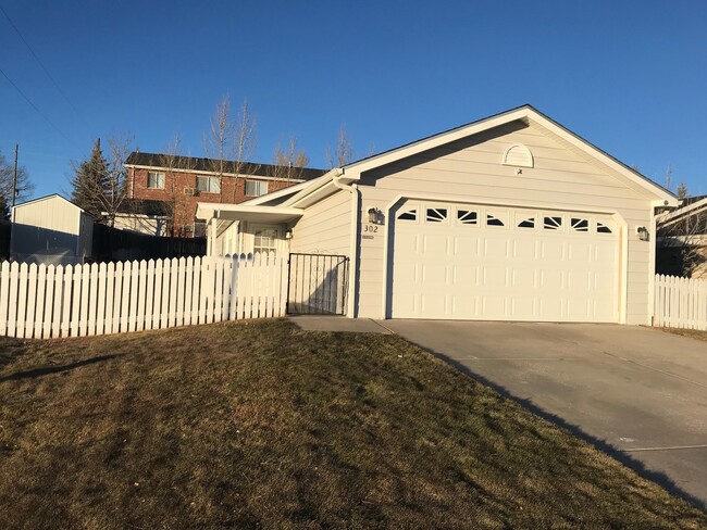 property at 302 Arbor Ln