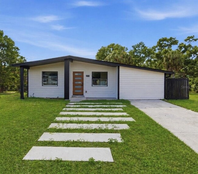 property at 6713 S Mascotte St