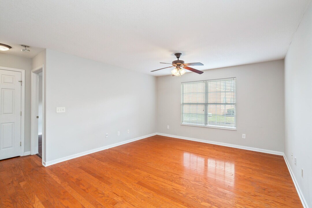 1707 Maple View Way in Knoxville, TN - Building Photo