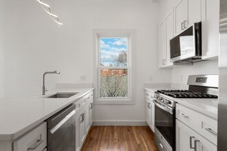 120 Regent St, Unit 4 in Boston, MA - Building Photo - Building Photo