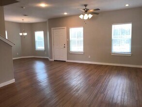 3542 Apple Valley Way in Dallas, TX - Building Photo - Building Photo