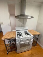 624 Valle Vista Ave in Oakland, CA - Building Photo - Building Photo