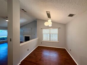 2305 Rick Whinery Dr in Austin, TX - Building Photo - Building Photo