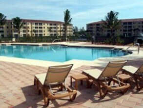 8450 Kingbird Loop in Ft. Myers, FL - Building Photo - Building Photo