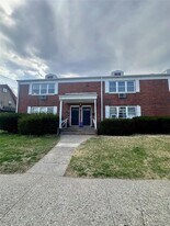 35 Prairie Ave in Suffern, NY - Building Photo