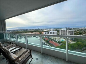 21055 Yacht Club Dr, Unit 2607 in Aventura, FL - Building Photo - Building Photo