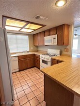 6705 W Megan Ave in Las Vegas, NV - Building Photo - Building Photo