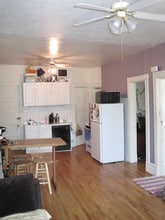 3736 N Ashland Ave, Unit 2F in Chicago, IL - Building Photo - Building Photo