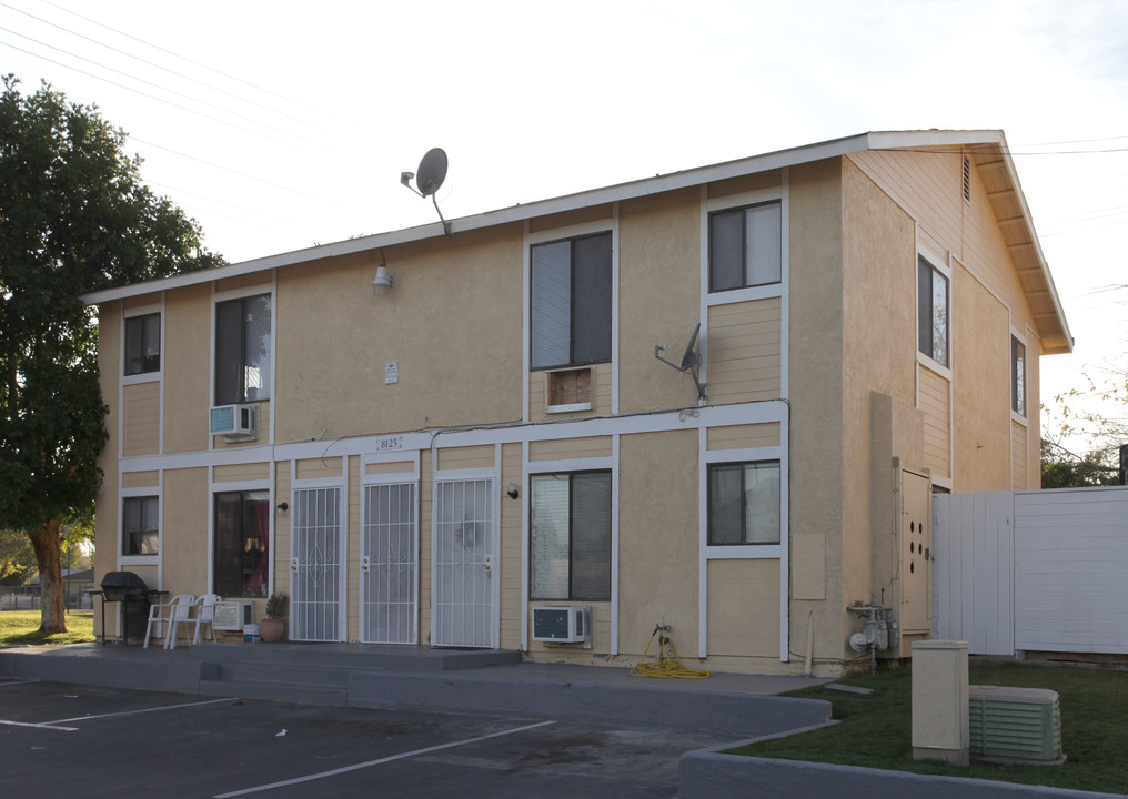 8125 Philbin Ave in Riverside, CA - Building Photo