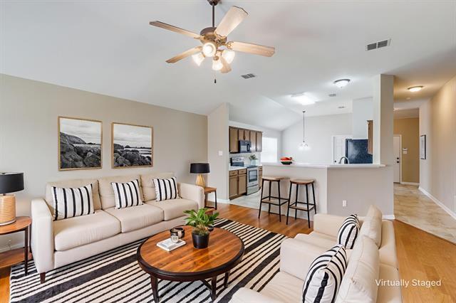 property at 417 Mustang Trail
