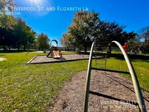 65 N Liverpool St in Manchester, PA - Building Photo - Building Photo