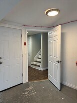 5 Dewey Rd in Commack, NY - Building Photo