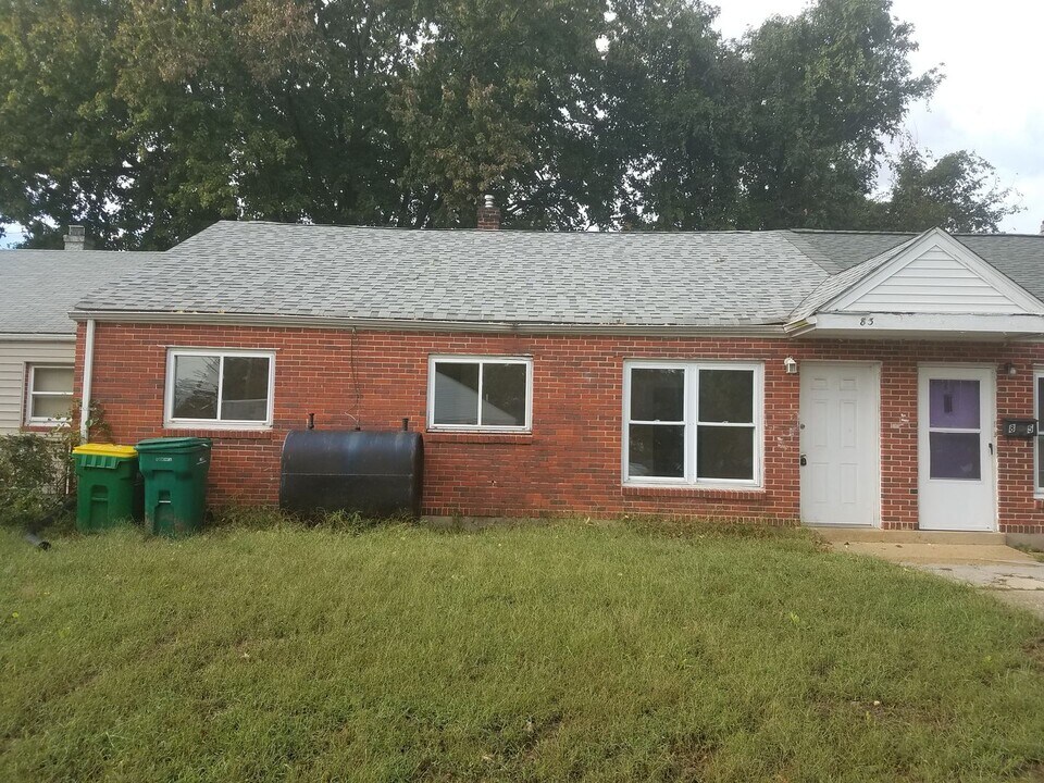 339 Sheridan Dr in New Castle, DE - Building Photo