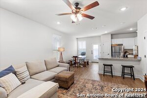13710 Enzo Gate in San Antonio, TX - Building Photo - Building Photo