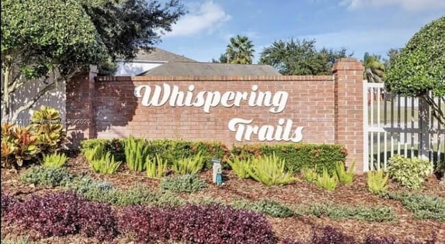 2110 Whispering Trails Blvd in Winter Haven, FL - Building Photo - Building Photo
