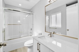 5724 Sterling Ave in Ferndale, WA - Building Photo - Building Photo