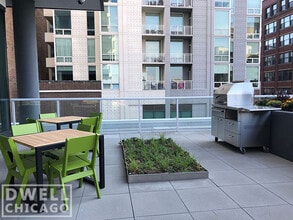 751 S Clark St, Unit 1 in Chicago, IL - Building Photo - Building Photo