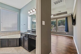 3544 Woods Estates Dr in Conroe, TX - Building Photo