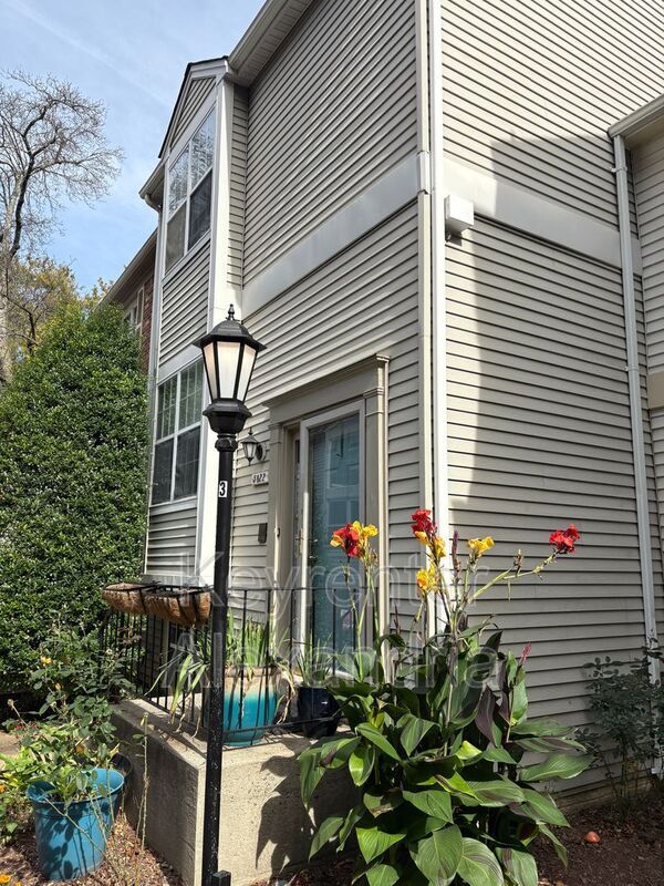5822 Bridgetown Ct in Burke Centre, VA - Building Photo - Building Photo