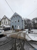 417 Poplar St in New Haven, CT - Building Photo