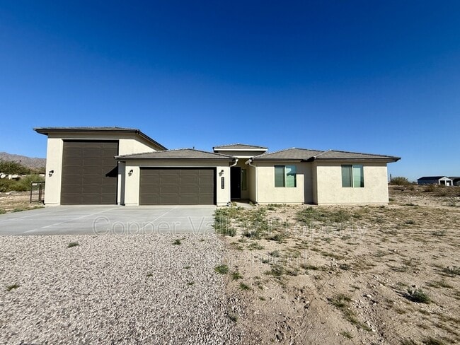 property at 20292 W Hazelwood St