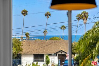 3519 S Denison Ave in Los Angeles, CA - Building Photo - Building Photo