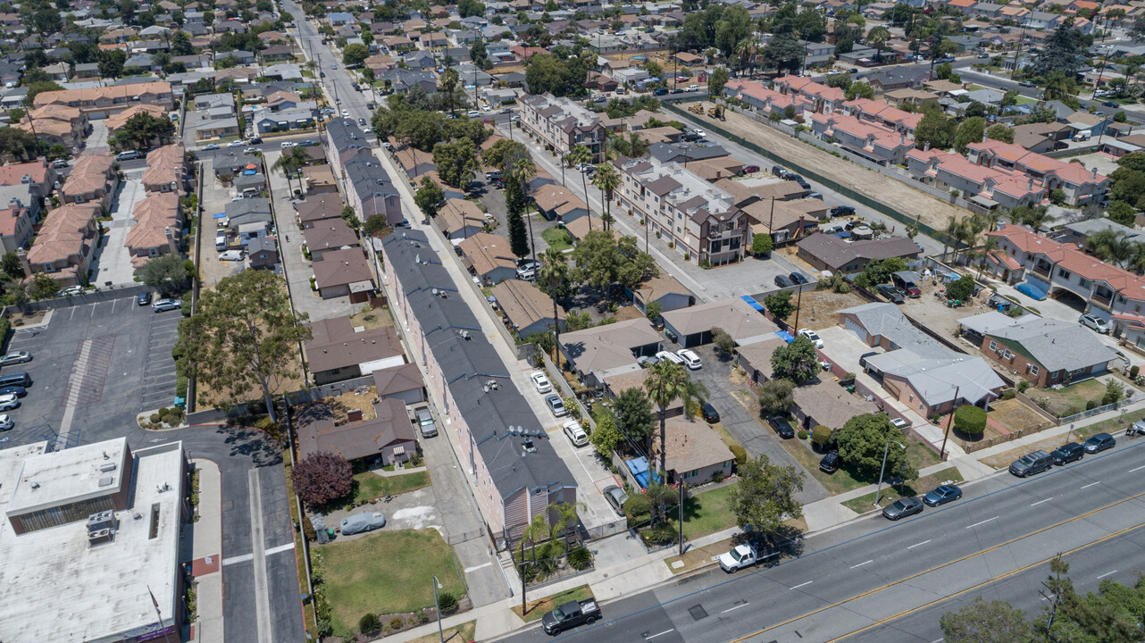 4200 La Rica Ave in Baldwin Park, CA - Building Photo