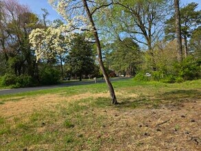 8241 Robin Hood Dr in Salisbury, MD - Building Photo - Building Photo