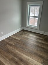 12 Church St, Unit 3 in Farmington, NH - Building Photo - Building Photo