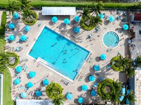 233 Brittany F in Delray Beach, FL - Building Photo