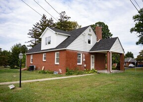 3950 Locust Grove Rd in Columbia, PA - Building Photo