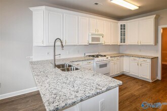 736 Hobbs Rd SE in Huntsville, AL - Building Photo - Building Photo