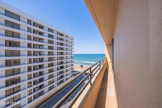 3023 S Atlantic Ave, Unit 8010 in Daytona Beach Shores, FL - Building Photo - Building Photo