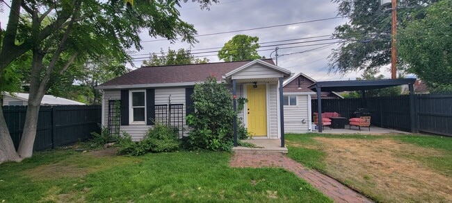 property at 259 E Coatsville Ave
