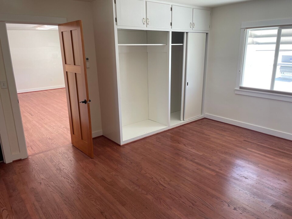 1511 Summitview Ave, Unit Apartment 2 in Yakima, WA - Building Photo