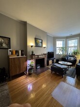 125 Beacon St, Unit 3 in Boston, MA - Building Photo - Building Photo