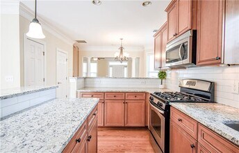 290 16th St NW in Atlanta, GA - Building Photo - Building Photo